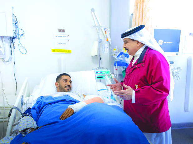 <p>His Majesty King Hamad, the Supreme Commander of the Armed Forces, visits the injured who are receiving medical care following the recent hostile Iranian attacks.</p>
<p>His Majesty was accompanied by His Royal Highness Prince Salman bin Hamad Al Khalifa, Crown Prince, Deputy Supreme Commander of the Armed Forces and Prime Minister.</p>